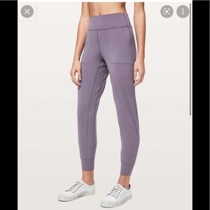 NWT- Lululemon Align Jogger crop- Lavender SZ 2